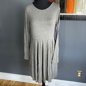 Sumier Fariry heather gray stretch jersey pleated skirt midi dress. NWT. Medium.